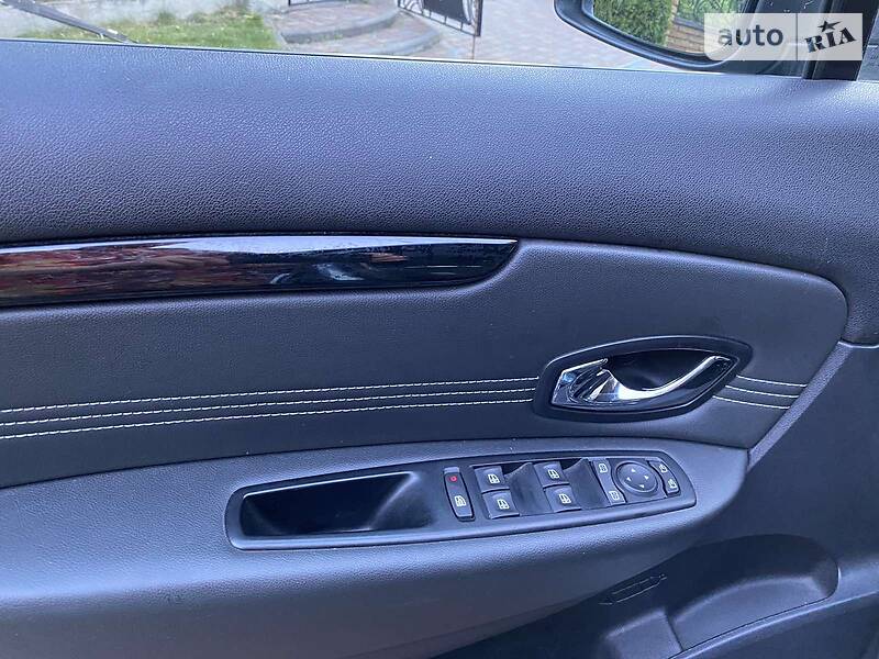 Універсал Renault Grand Scenic 2011 в Рівному
