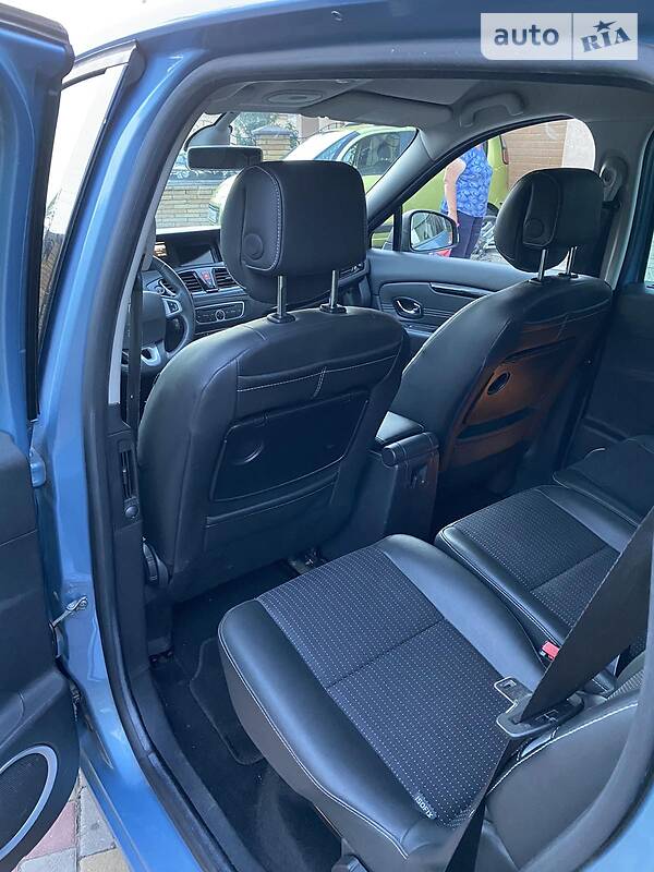 Універсал Renault Grand Scenic 2011 в Рівному
