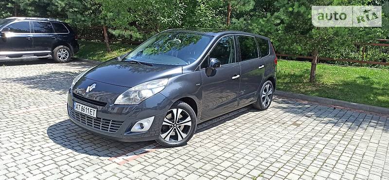 Мінівен Renault Grand Scenic 2011 в Івано-Франківську