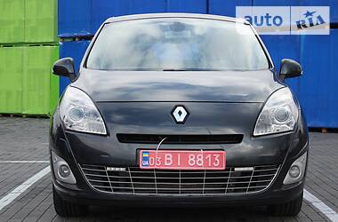 Минивэн Renault Grand Scenic 2010 в Умани