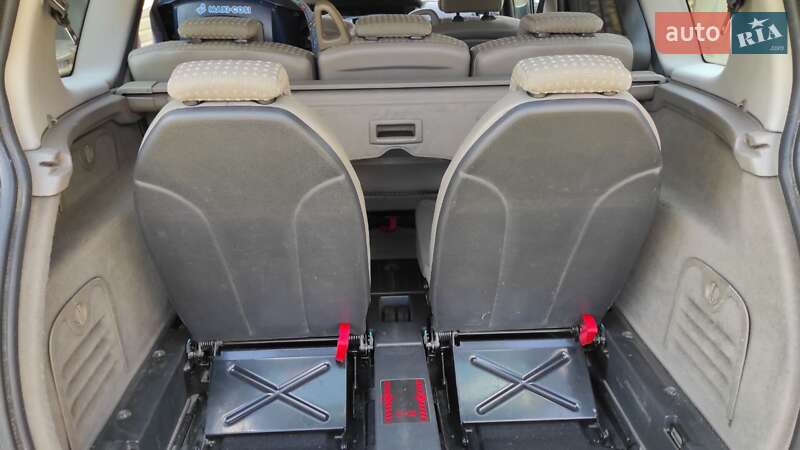 Мінівен Renault Grand Scenic 2004 в Верховині фото 16 Мінівен Renault Grand Scenic 2004 в Верховині