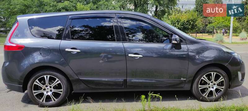 Минивэн Renault Grand Scenic 2010 в Киеве