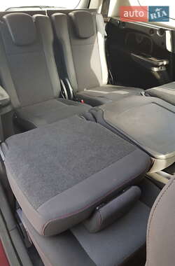 Минивэн Renault Grand Scenic 2013 в 