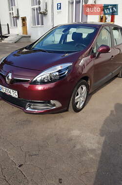 Минивэн Renault Grand Scenic 2013 в 