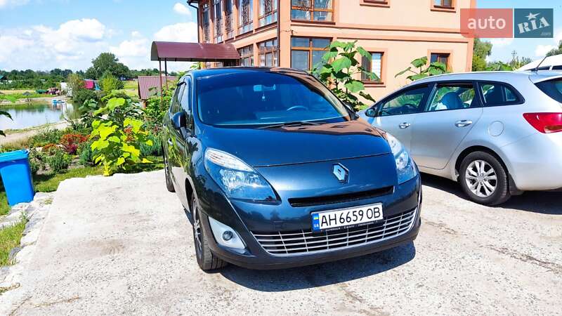 Минивэн Renault Grand Scenic 2010 в Киеве