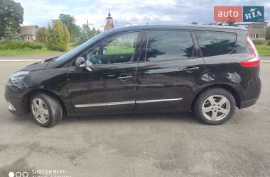 Минивэн Renault Grand Scenic 2012 в 