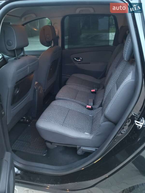 Минивэн Renault Grand Scenic 2011 в Тростянце