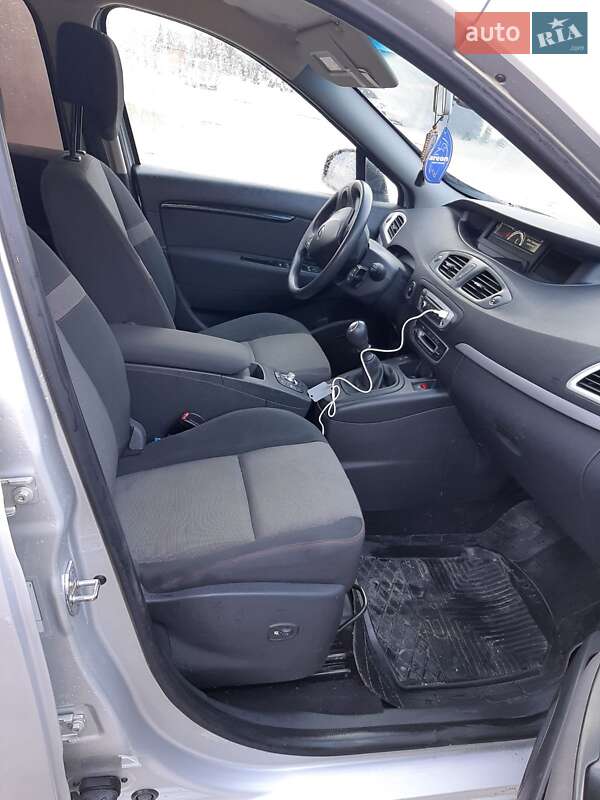 Мінівен Renault Grand Scenic 2015 в Новій Ушиці