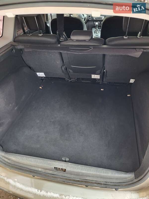 Минивэн Renault Grand Scenic 2012 в Нововолынске