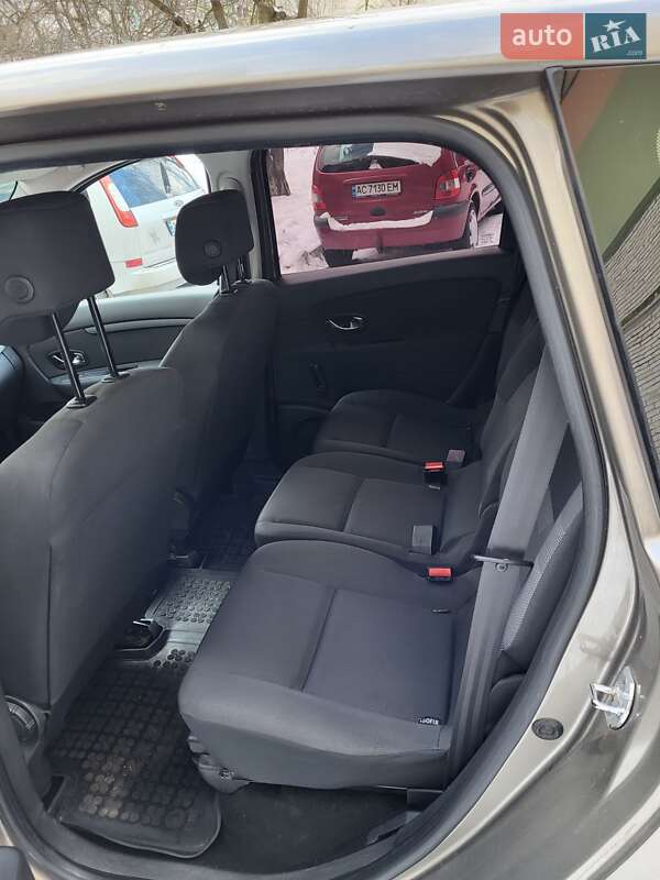 Минивэн Renault Grand Scenic 2012 в Нововолынске