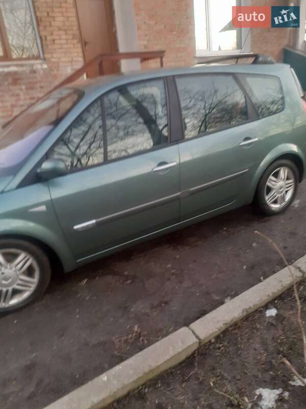 Минивэн Renault Grand Scenic 2004 в Белогорье