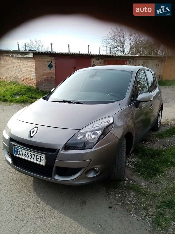 Мінівен Renault Grand Scenic 2009 в Кропивницькому