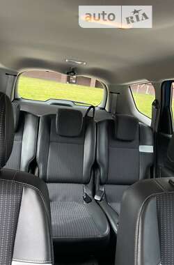 Минивэн Renault Grand Scenic 2012 в 