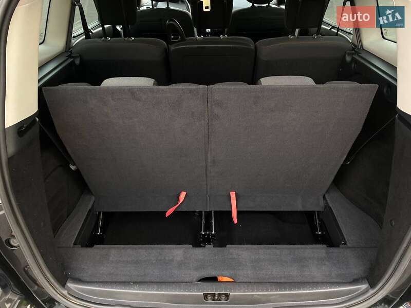 Мінівен Renault Grand Scenic 2012 в Луцьку