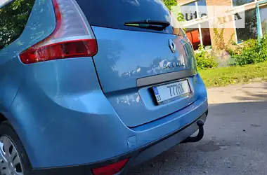 Renault Grand Scenic 2011