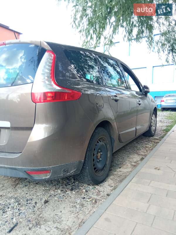 Минивэн Renault Grand Scenic 2009 в Харькове фото 6 Минивэн Renault Grand Scenic 2009 в Харькове