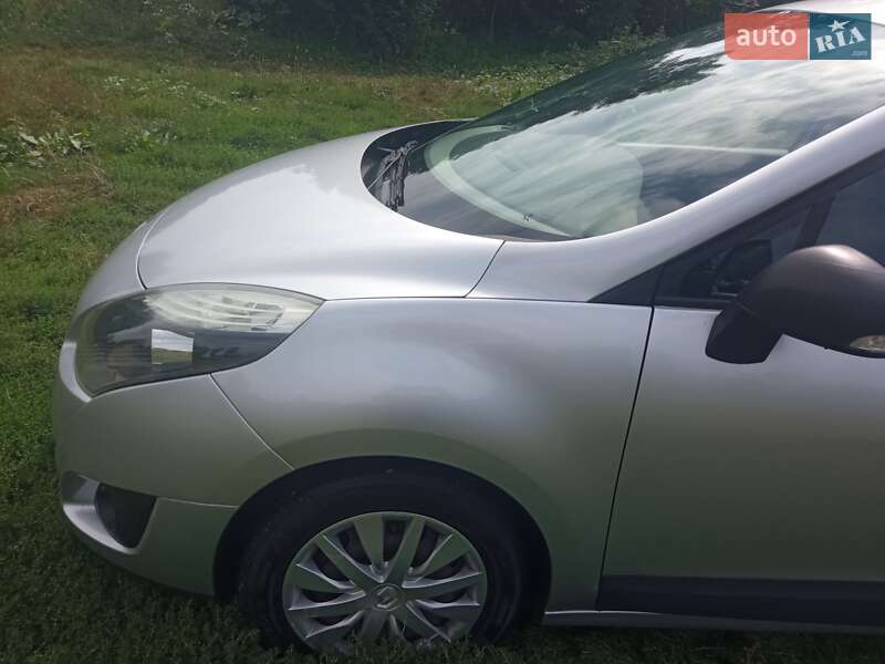 Минивэн Renault Grand Scenic 2010 в Белогорье