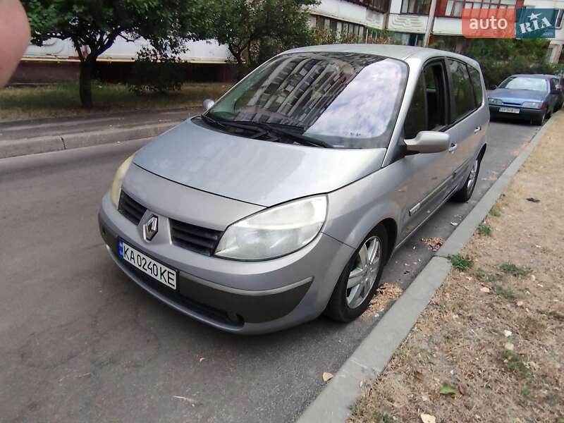 Renault Grand Scenic 2004