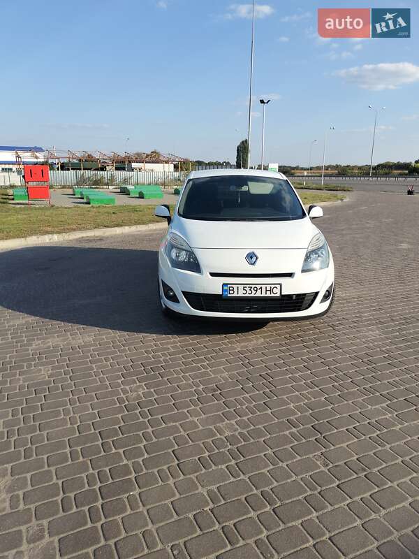 Минивэн Renault Grand Scenic 2010 в Полтаве фото 10 Минивэн Renault Grand Scenic 2010 в Полтаве
