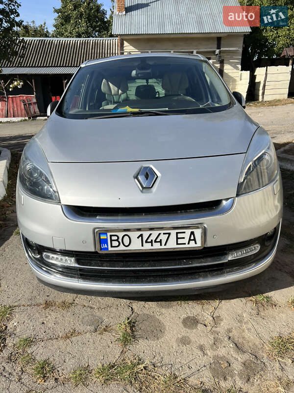 Renault Grand Scenic 2012