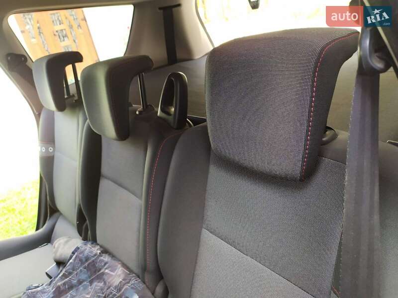 Мінівен Renault Grand Scenic 2012 в Кіцмані