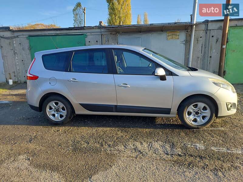 Минивэн Renault Grand Scenic 2009 в Кременчуге