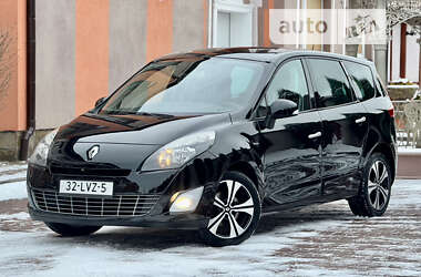 Минивэн Renault Grand Scenic 2011 в 