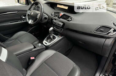 Минивэн Renault Grand Scenic 2011 в 