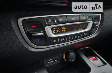 Минивэн Renault Grand Scenic 2011 в 