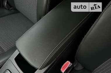 Минивэн Renault Grand Scenic 2011 в 
