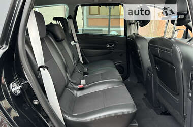 Минивэн Renault Grand Scenic 2011 в 