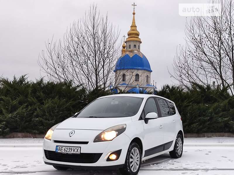 Мінівен Renault Grand Scenic 2010 в Дніпрі