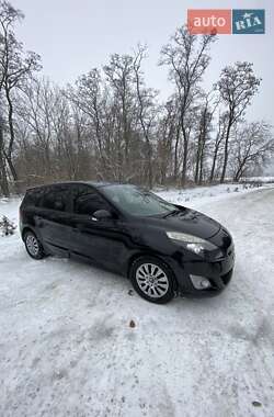 Минивэн Renault Grand Scenic 2011 в Умани