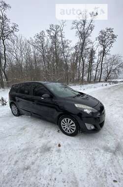 Минивэн Renault Grand Scenic 2011 в Умани