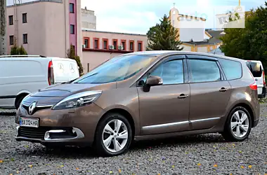 Renault Grand Scenic 2012