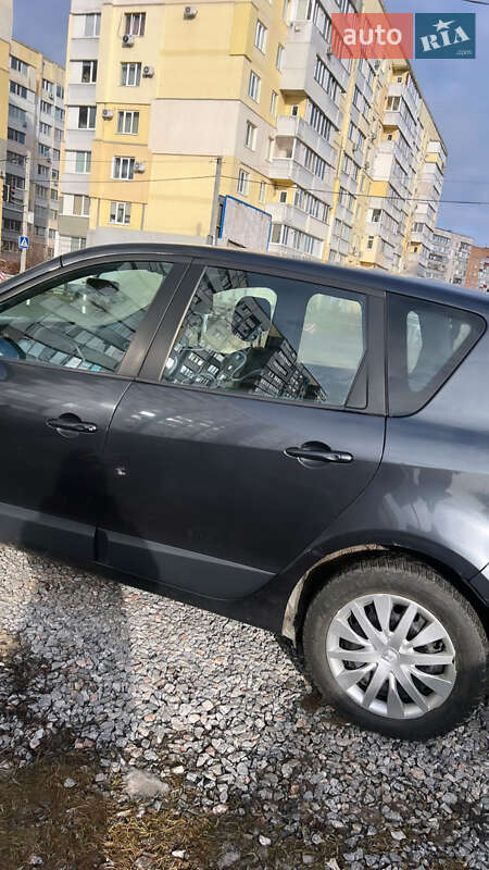 Минивэн Renault Grand Scenic 2010 в Полтаве