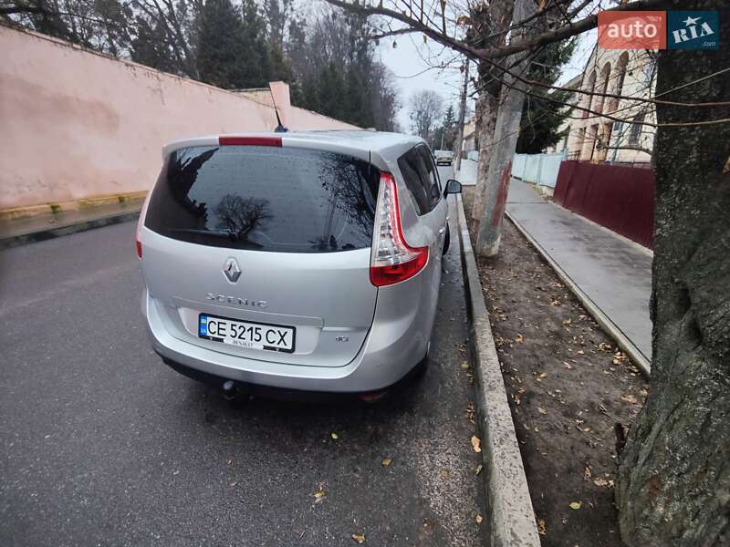 Хетчбек Renault Grand Scenic 2012 в Чернівцях