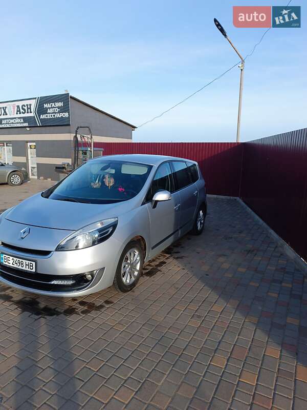 Мінівен Renault Grand Scenic 2012 в Вітовському районі фото 3 Мінівен Renault Grand Scenic 2012 в Вітовському районі