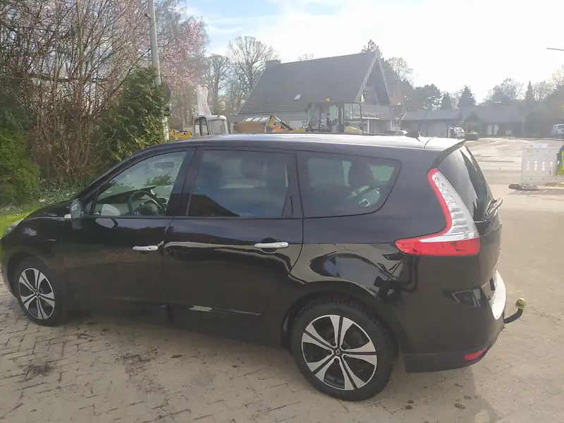 Renault Grand Scenic 2011