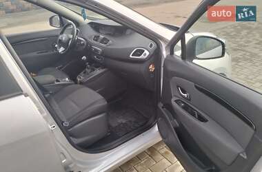 Минивэн Renault Grand Scenic 2012 в Клевани