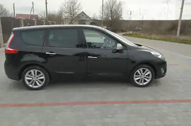 Renault Grand Scenic 2010