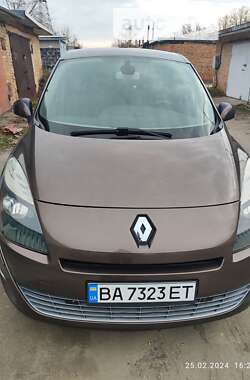 Минивэн Renault Grand Scenic 2009 в Кропивницком