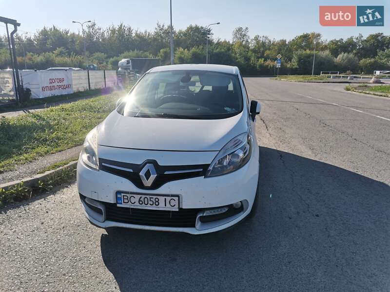 Минивэн Renault Grand Scenic 2014 в 