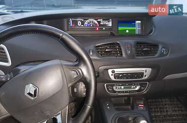 Минивэн Renault Grand Scenic 2014 в 