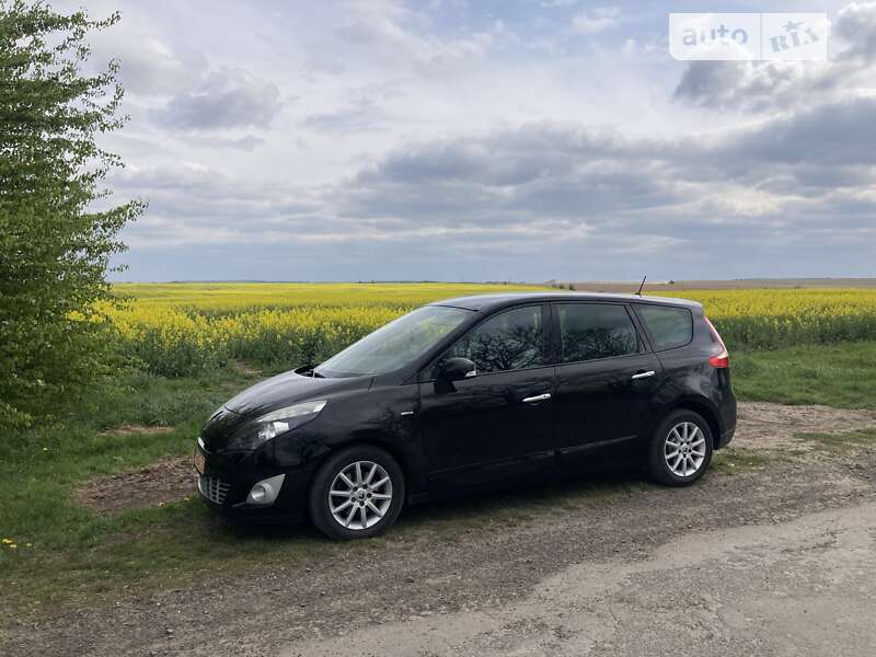 Мінівен Renault Grand Scenic 2011 в Луцьку