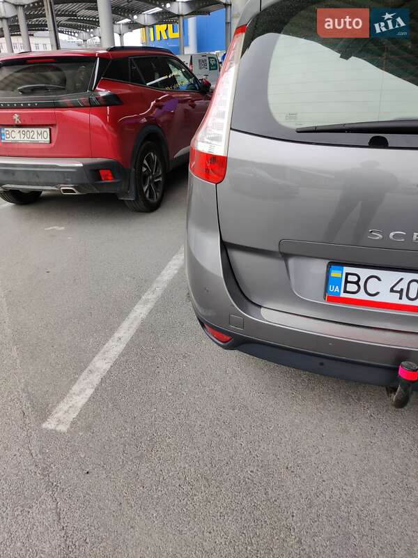 Минивэн Renault Grand Scenic 2015 в Ивано-Франковске