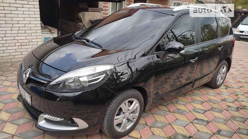 Renault Grand Scenic 2015