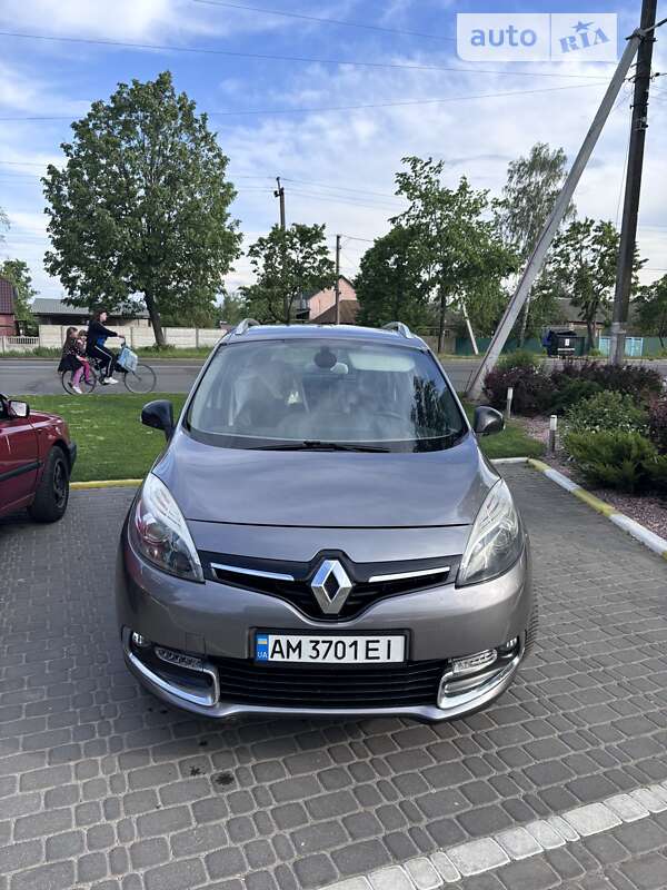 Минивэн Renault Grand Scenic 2013 в Коростене