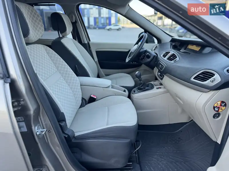 Renault Grand Scenic 2010