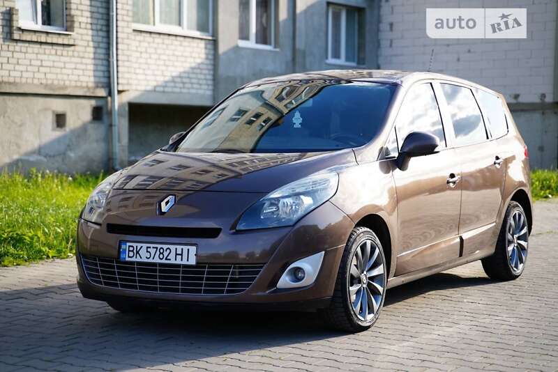 Renault Grand Scenic 2010